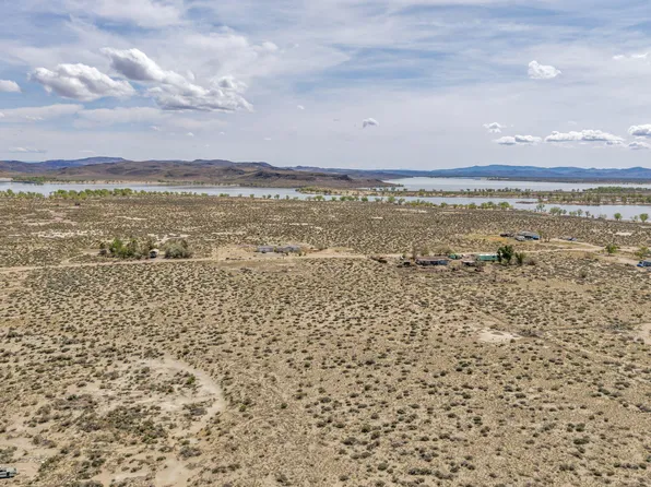 3720 Lemon St, Silver Springs, NV 89429