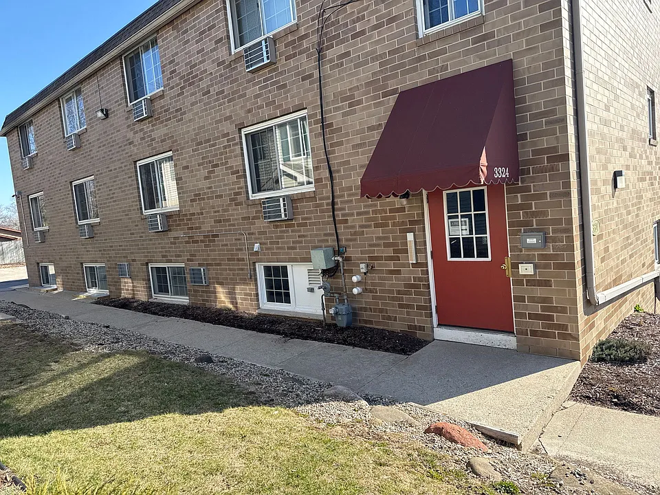 3324 Milwaukee St.