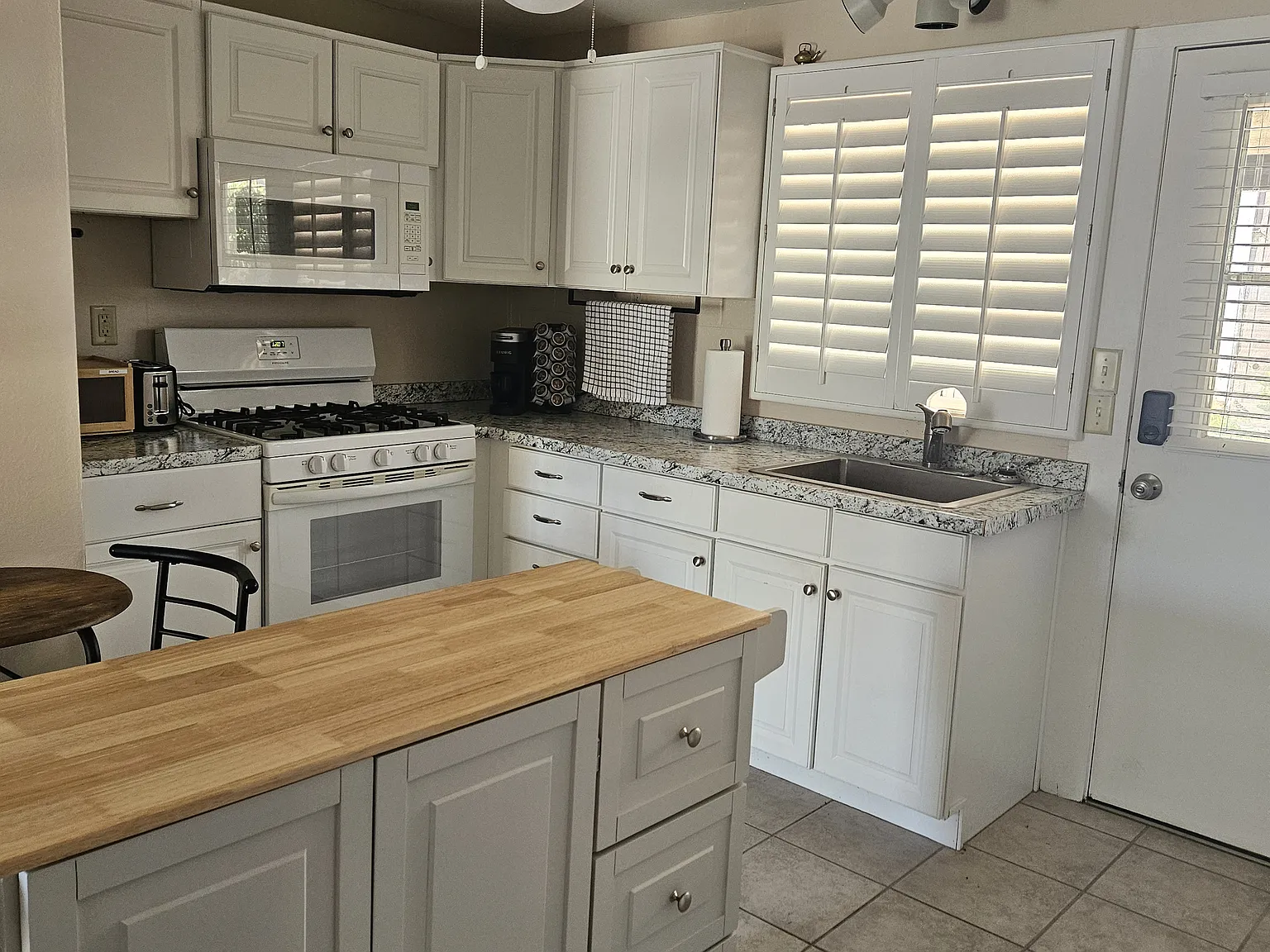 424 S Paseo Madera — Photo 4
