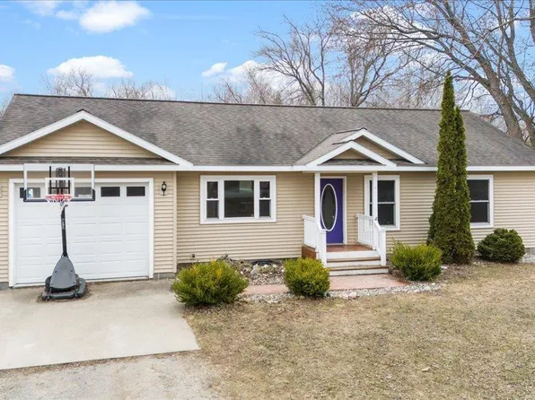 510 E Main St, Hale, MI 48739