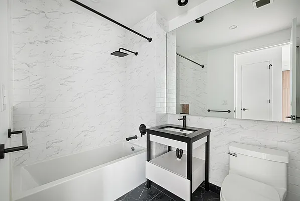 Rented by Living New York | media 81