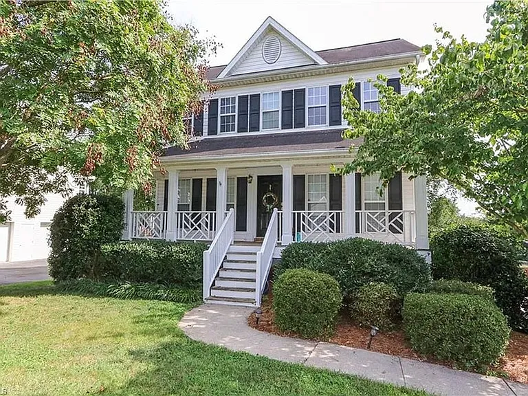 4820 Manteo Ln — Photo 1