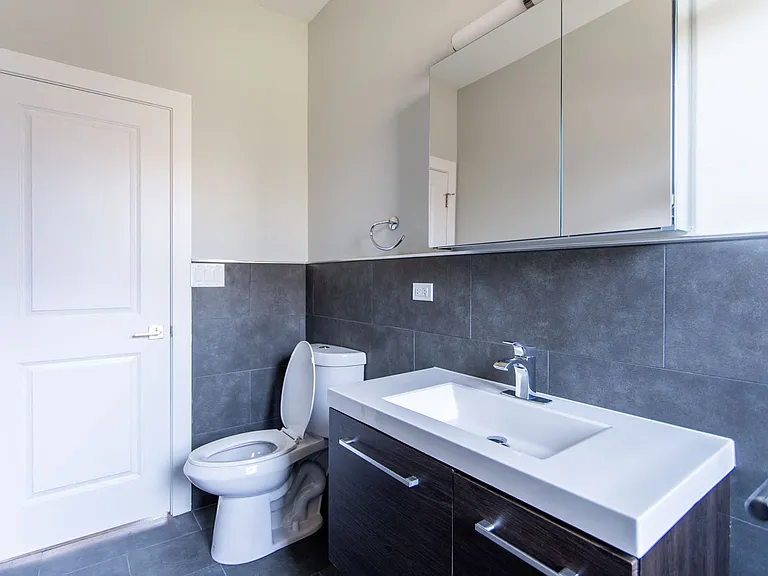 3R - Bathroom