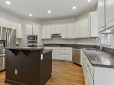 315 Commons Gate Ct — Photo 4