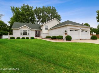 470 N Thames Ct, Bourbonnais, IL