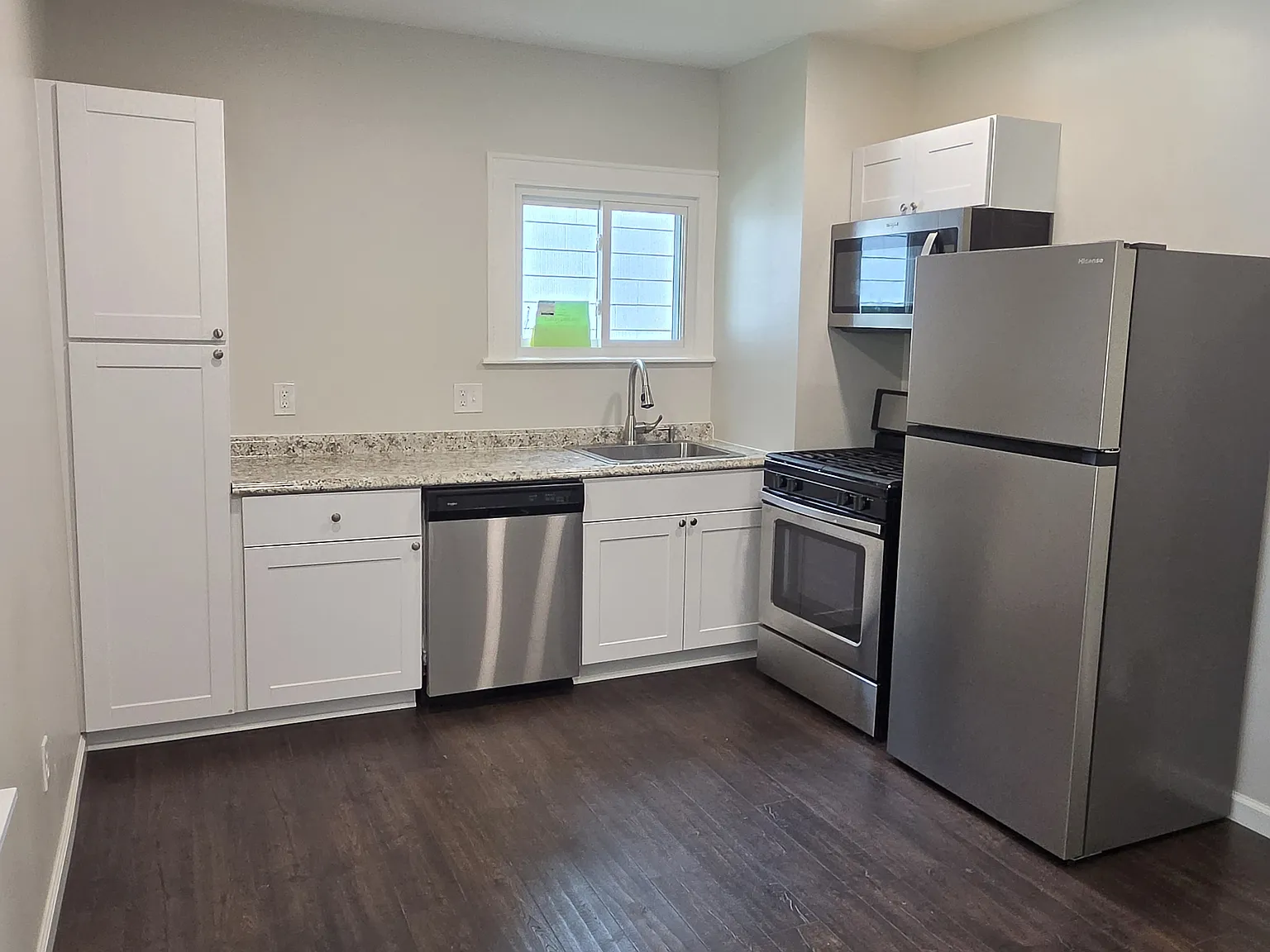 2 bed, 750 sqft, $1,095 — Photo 4
