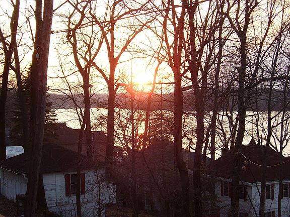 Gorgeous Main Lake sunsets