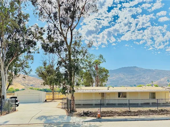 312 N Warren Rd, San Jacinto, CA 92582