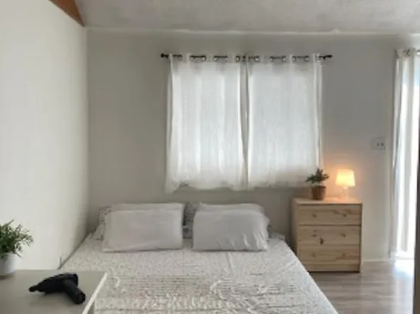 (undisclosed Address), Portland, OR 97233
