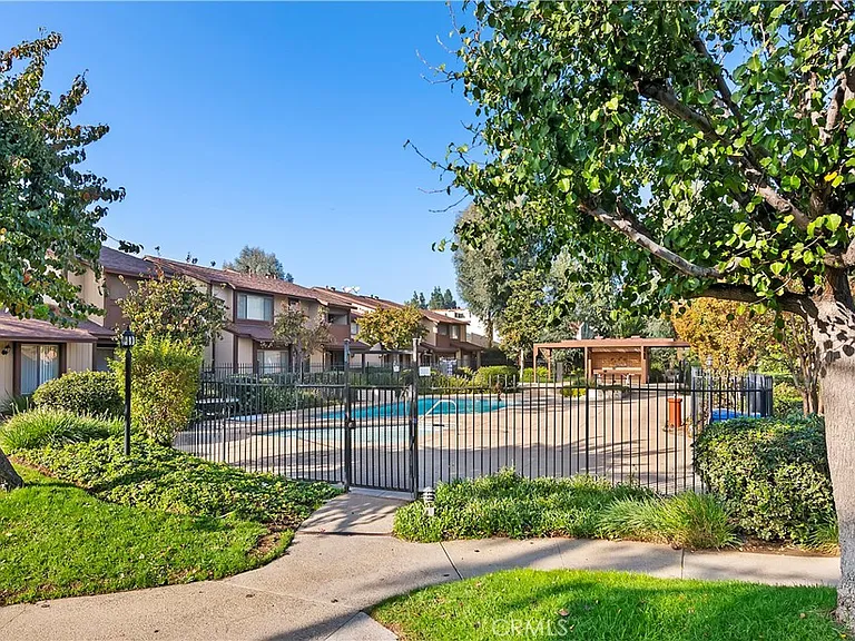 8707 Cedros Ave #7 — Photo 43