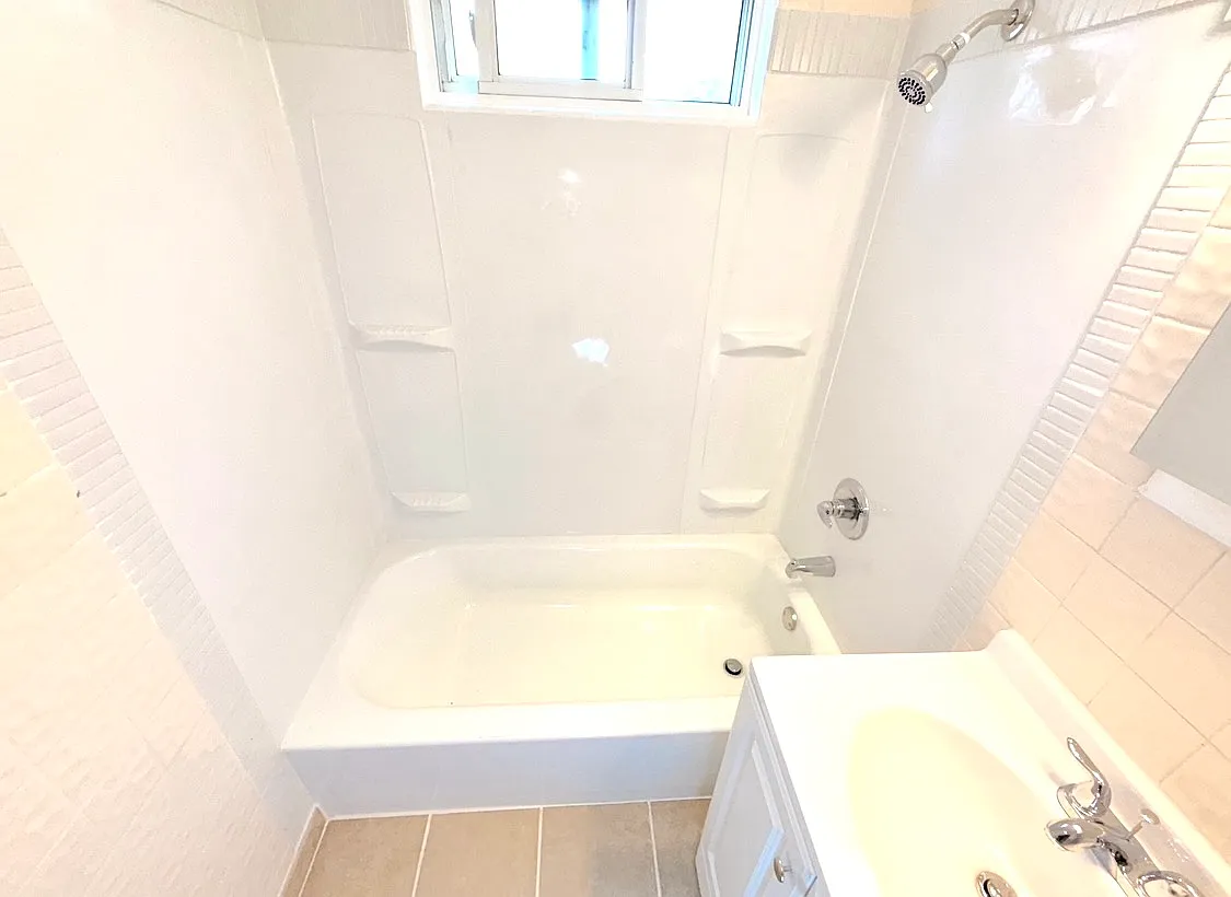 11260 Fisher Avenue — Photo 4