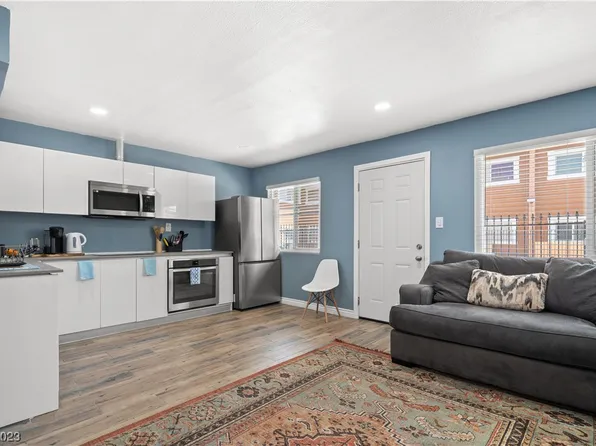 521 S Maryland Pkwy #C17, Las Vegas, NV 89101