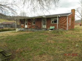 415 Arbor Ln, Chilhowie, VA 24319