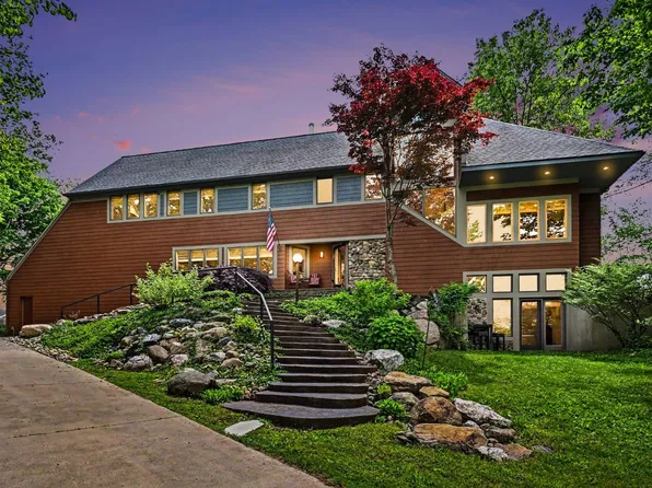 3839 E Forest Glen Ave, Leesburg, IN 46538