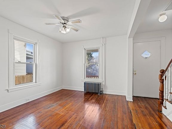 3rd image of 38 Race St