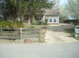 1200 Oldstone Ct, La Vergne, TN 37086