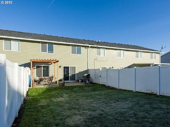 2nd image of 7425 NE 62nd St