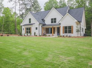 1632 Thomas Dr, Hoschton, GA 30548