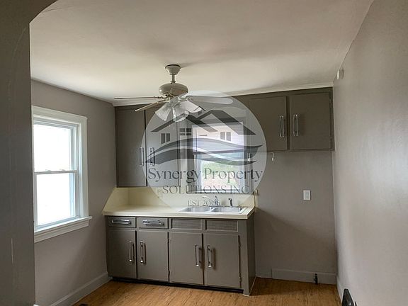 4th image of 773 Forest Dr