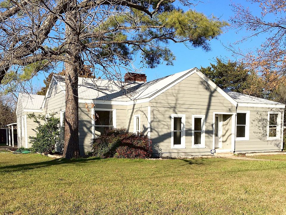 1st image of 705 E Pioneer Dr