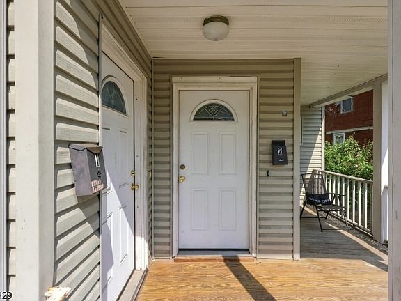5th image of 406 Saddle River Rd #2