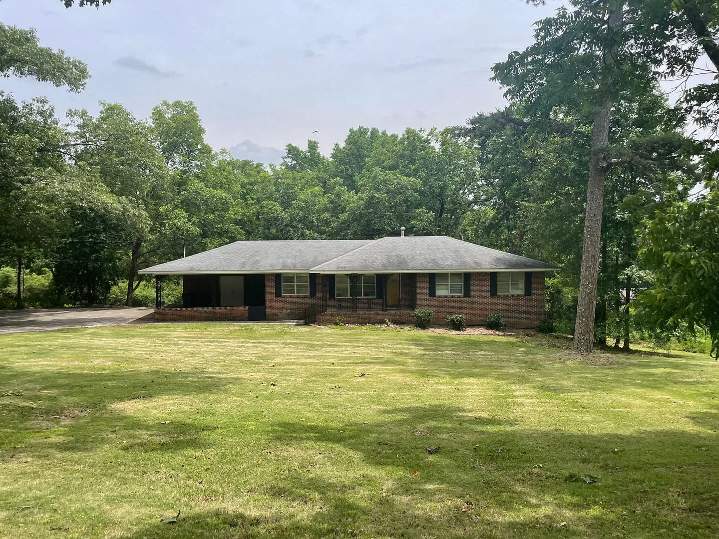 Beautiful Home For Rent — Photo 1