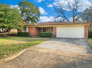 1108 Paula Dr, Arlington, TX 76012
