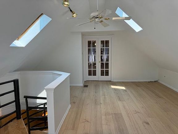 4th image of 2324 W Palmer St #3