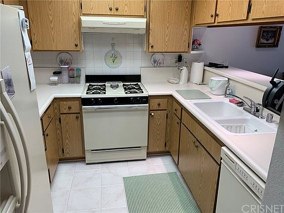 4th image of 14333 Tyler St Unit 2