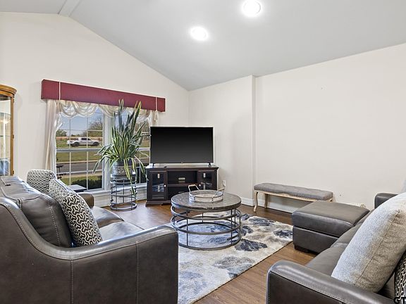 2nd image of 204 Pvt Rd #1311