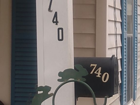5th image of 740 N Church St