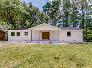 1241 Redeemer Dr, Hanahan, SC 29410