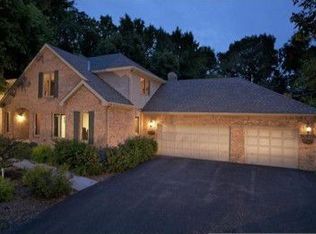 2009 Adeline Ct, Wayzata, MN 55391