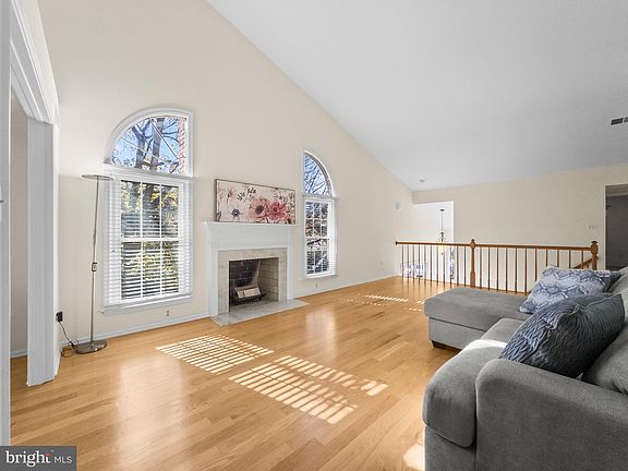 3rd image of 10831 Luxberry Dr #30