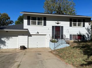 3761 SE Fremont St, Topeka, KS 66609