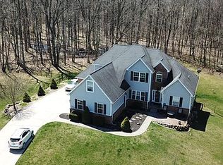8224 Woodcreek Ct, Swartz Creek, MI 48473