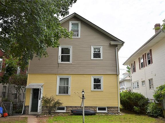 3rd image of 162 Anthony St