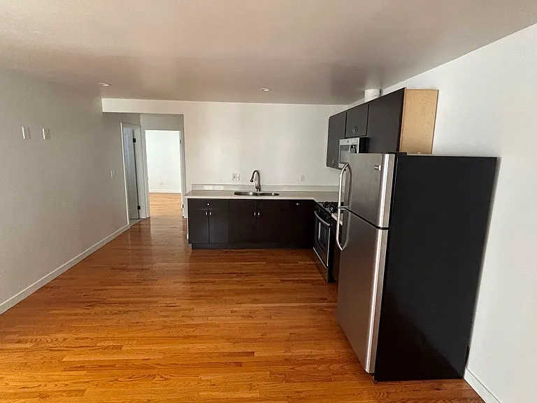 414 Firmin St — Photo 5