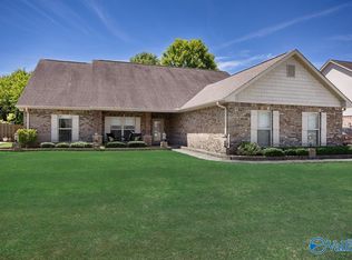 2534 Caldwell Park Ct SE, Owens Cross Roads, AL 35763