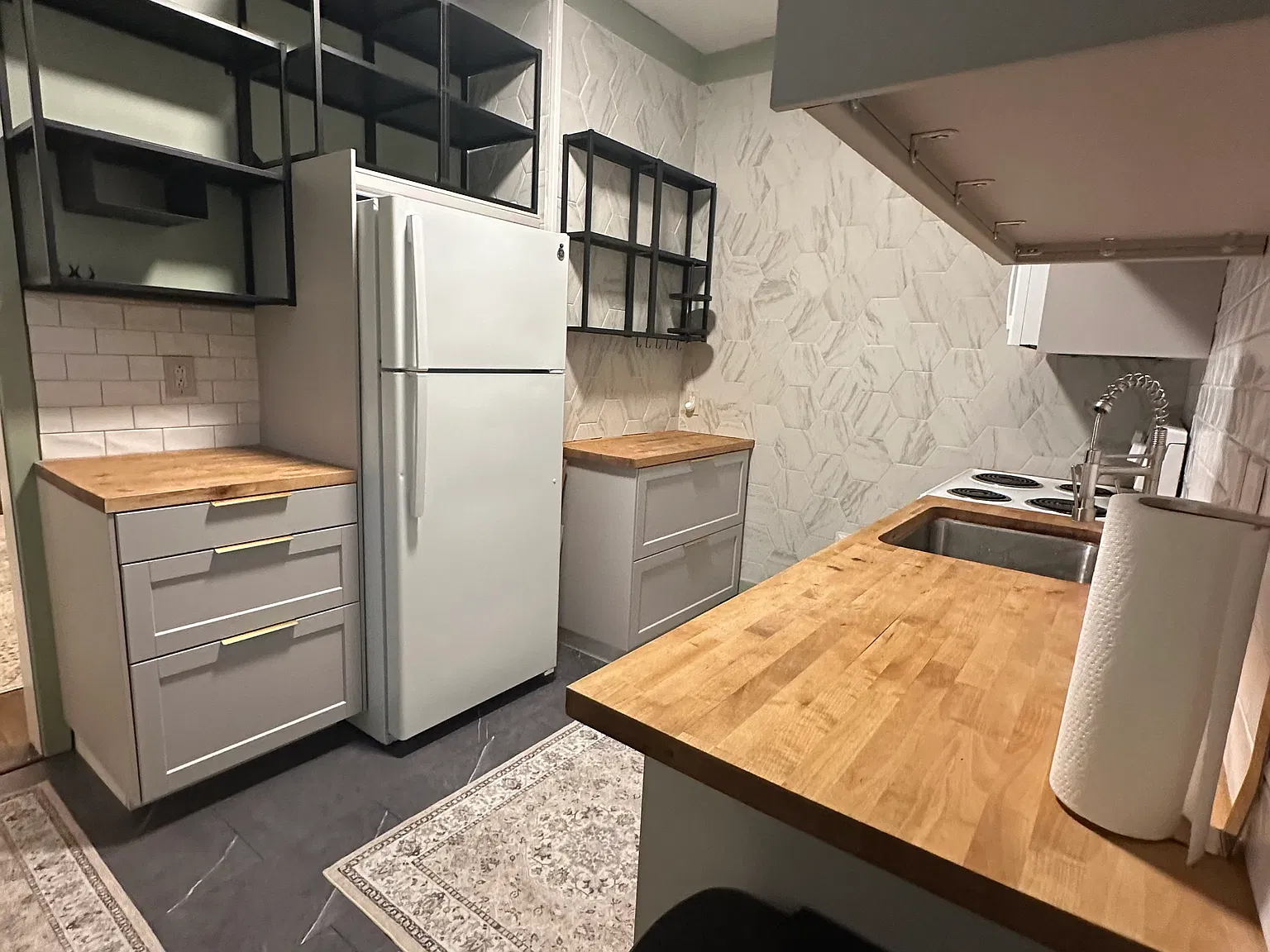 2 bed, 1100 sqft, $1,400 — Photo 2