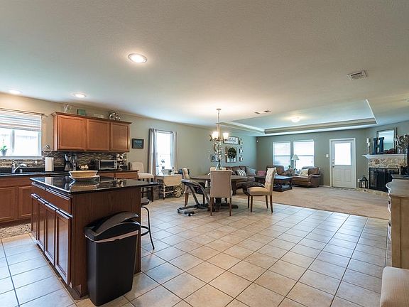 4th image of 1273 Boxwood Ln
