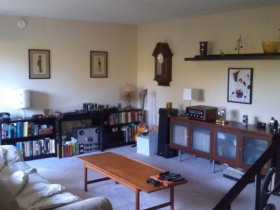 2nd image of 257 Pettis Ave #B