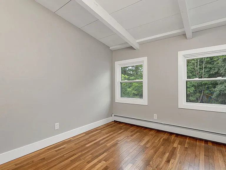 175 Pleasant St #3A — Photo 13