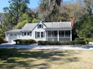 830 Ribaut Rd, Beaufort, SC 29902