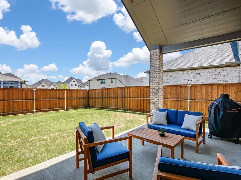 6842 Gavin Dr — Photo 31