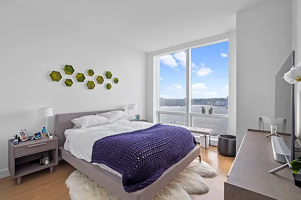 Rented by Compass | media 15