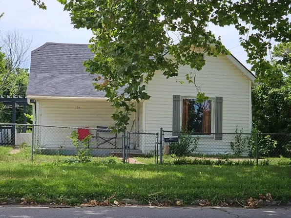 101 South Country, Desloge, MO 63601