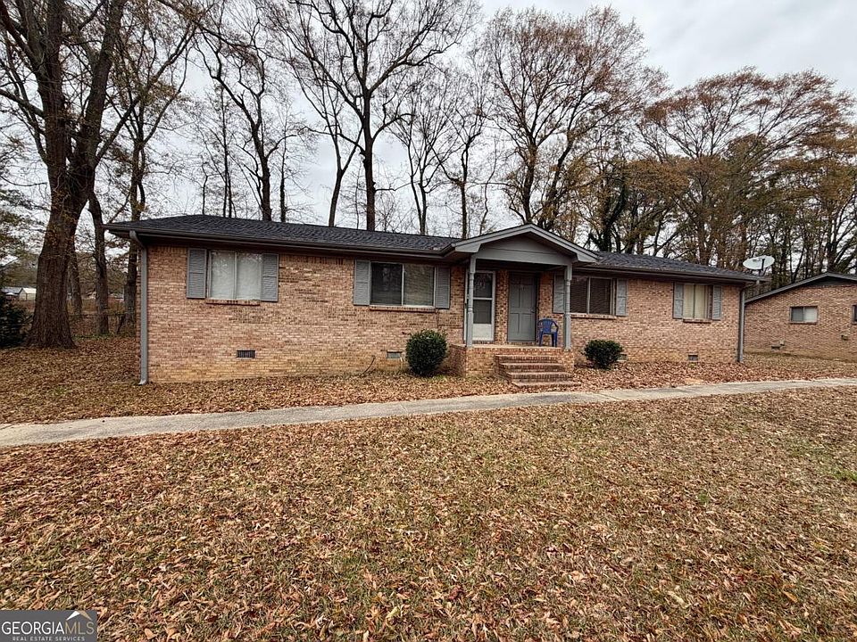1st image of 816 Jesters Lake Dr