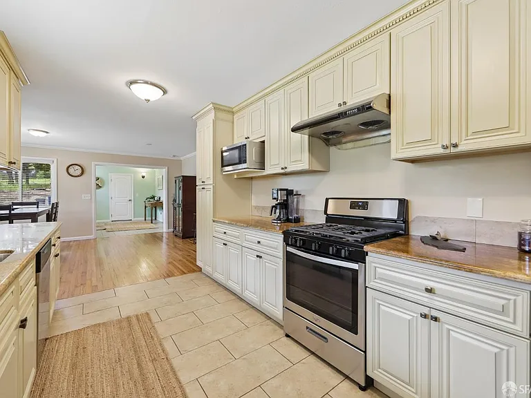 4052 Costado Rd — Photo 17