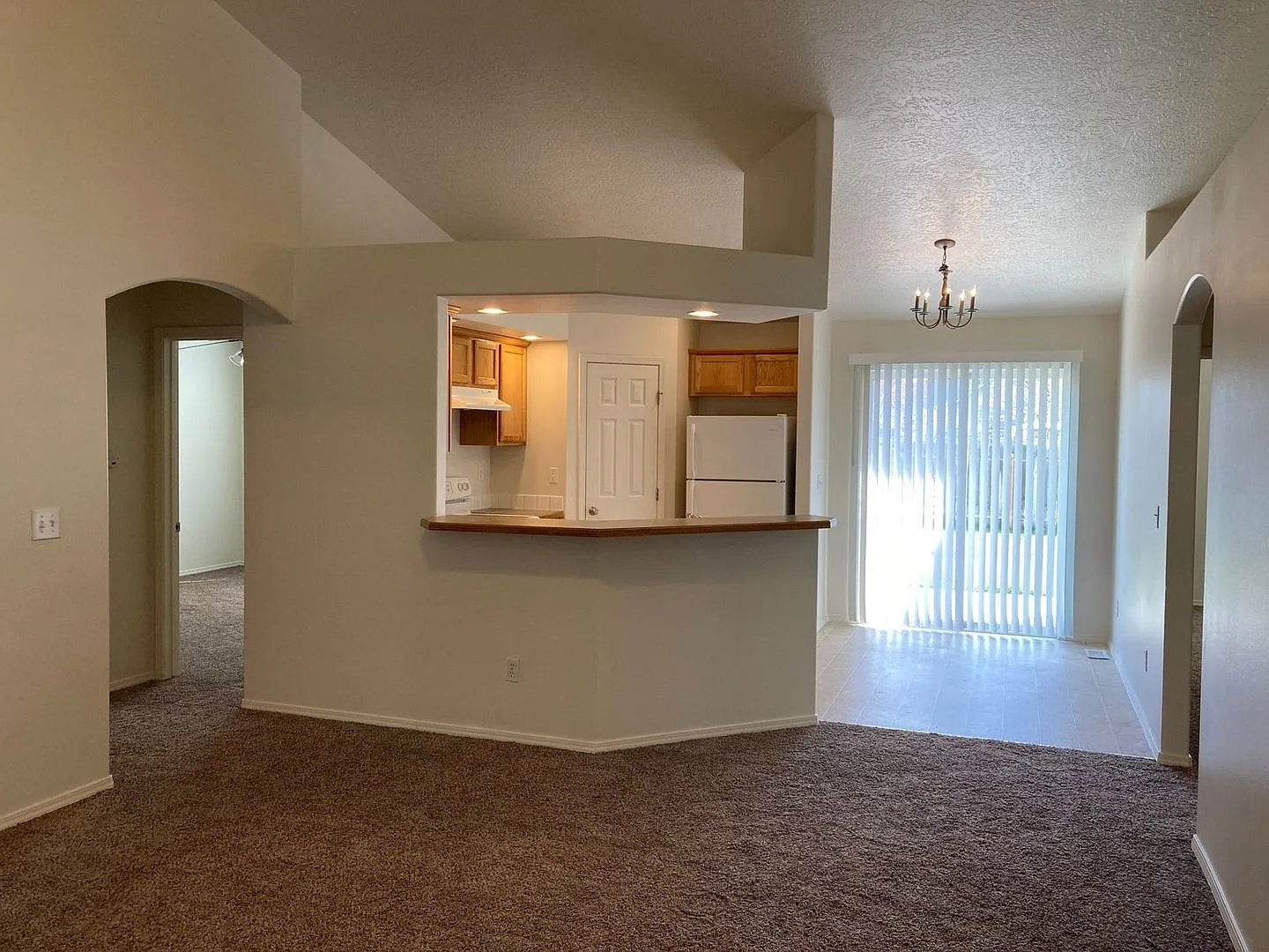 641 Heritage Park | 4 Bedroom w/ Giant Backyard, Walking Distance to Settlers Park! — Photo 2
